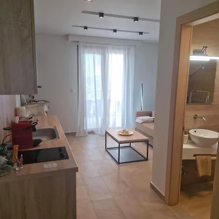 Smaragdos Thassos Boutique